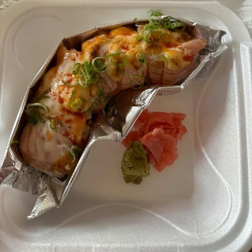 Neko Salmon Roll.