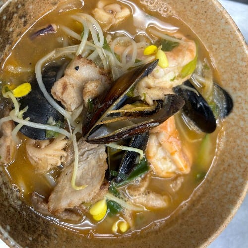 Seafood Udon.